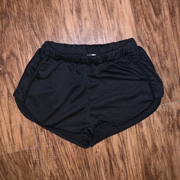 Fashion Nova Pants - FashionNova Womens Black shorts